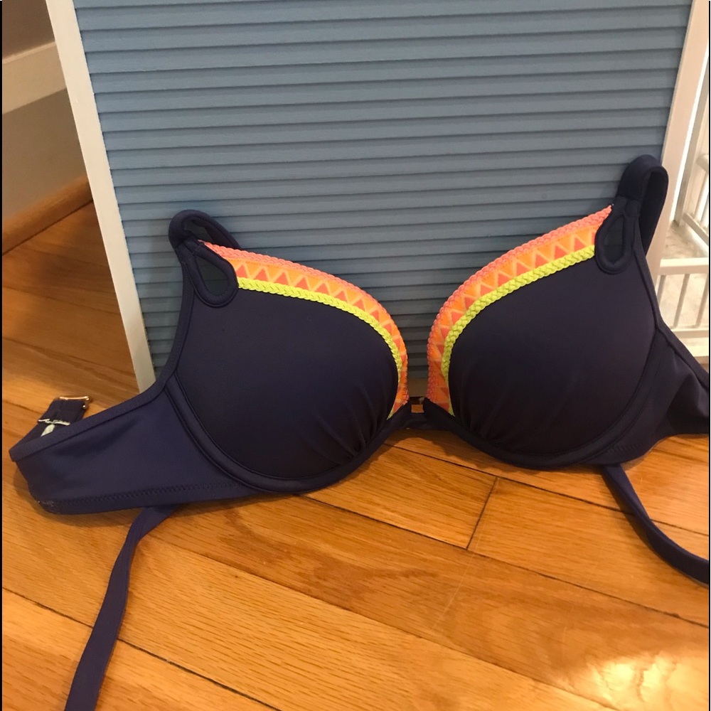 Victoria’s Secret Bikini Top